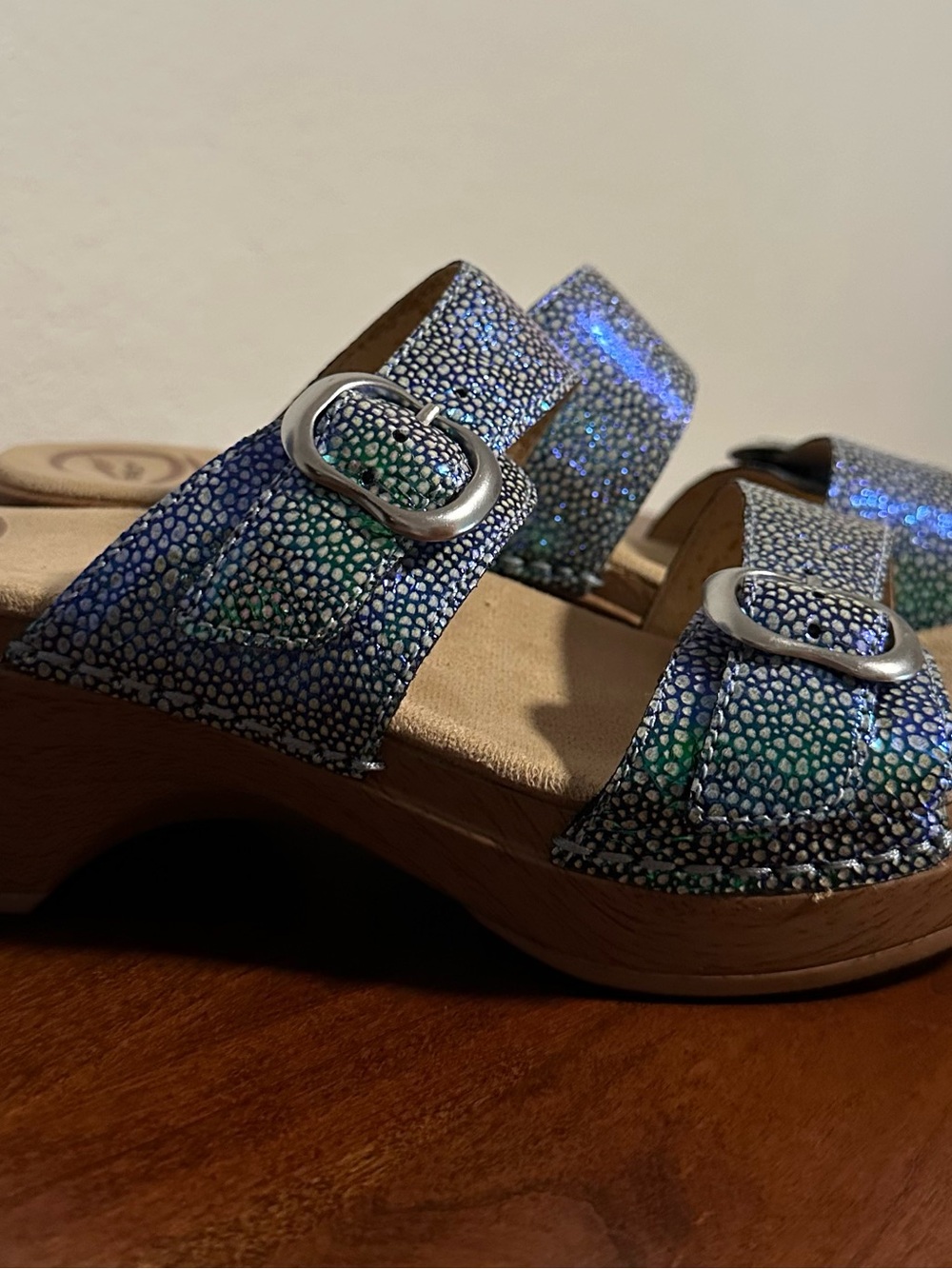 Dansko Sophie Leather Iridescent Slip-on Sandals with suede insole size 39 - Picture 8 of 12
